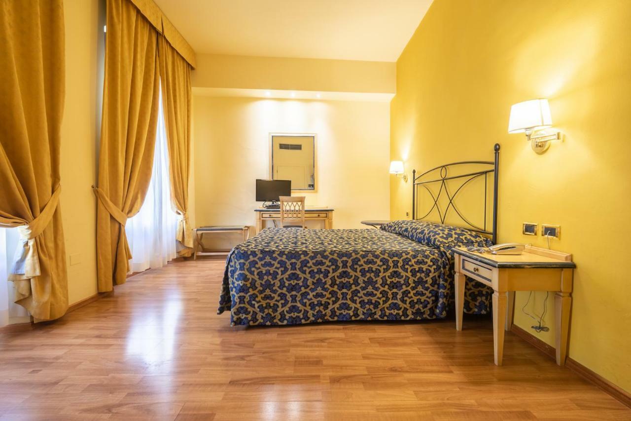 Hotel Benivieni Florence Exterior photo